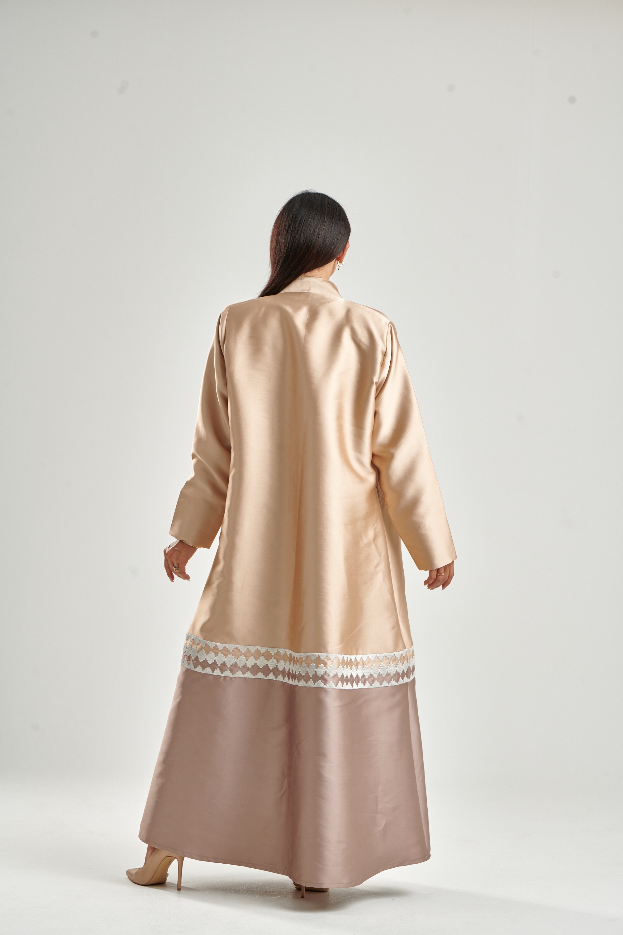 beige126006
